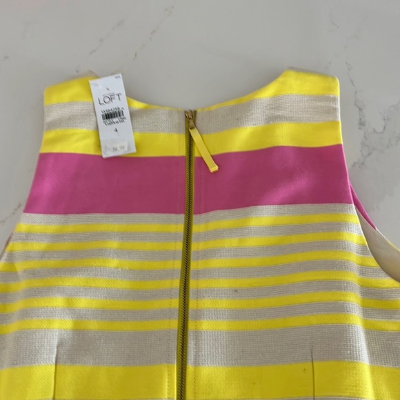 LOFT Dresses & Skirts - Sleeveless multi striped dress